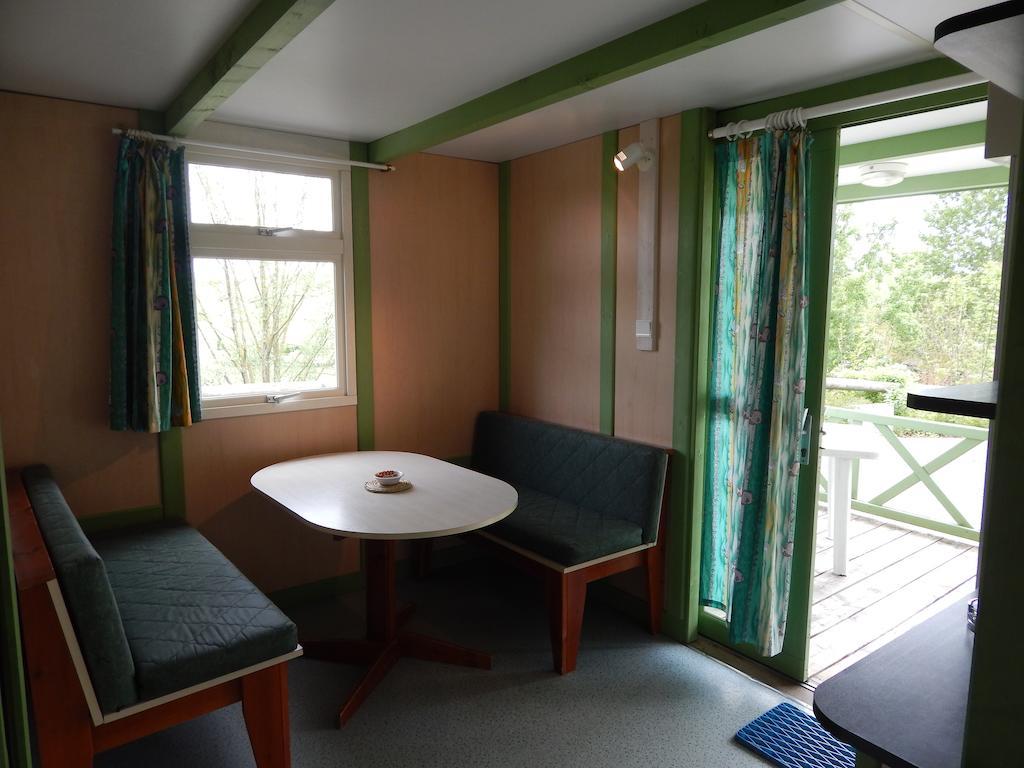 Camping Du Moulin Hotel Meyrieu-les-Etangs Cameră foto