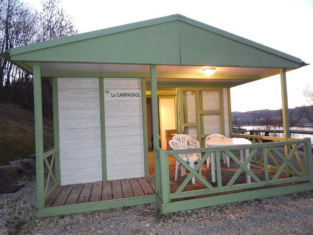 Camping Du Moulin Hotel Meyrieu-les-Etangs Cameră foto